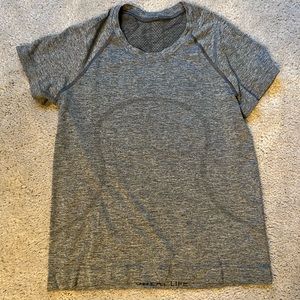 Lululemon Swiftly Tech Short Sleeve 2.0 Race Length